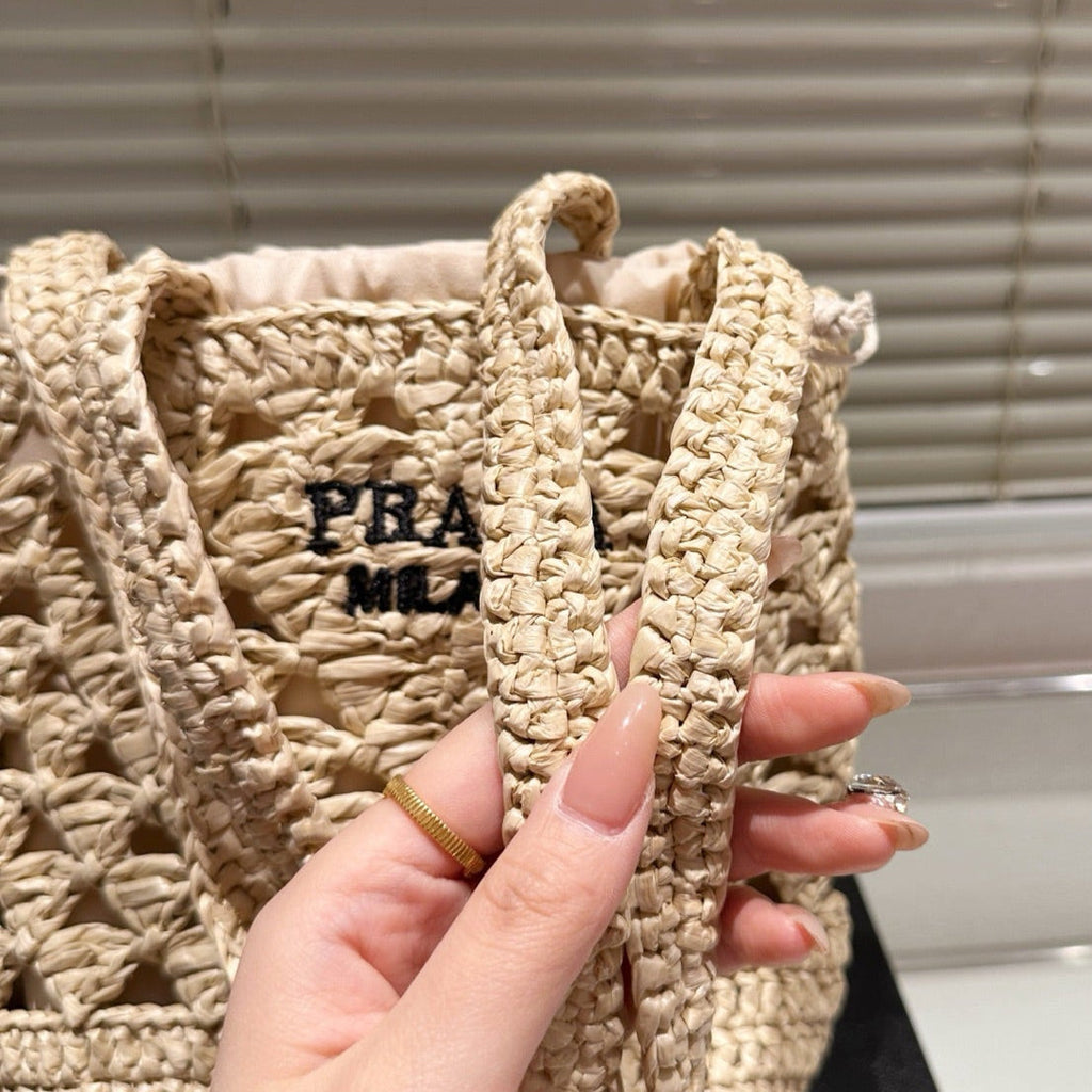 CROCHET BUCKET BAG 18 IN BEIGE WOVEN RAFFIA EMBROIDED LOGO